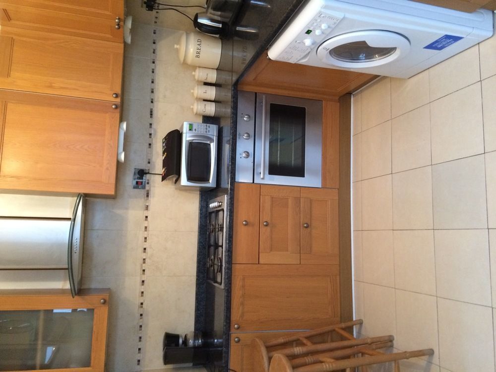 Lovely Garden Apartment In Wimbledon Town Centre With Private Parking By Wimbledon Holiday Lets ลอนดอน ภายนอก รูปภาพ